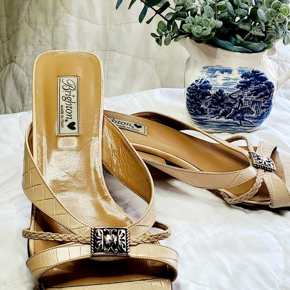 Brighton 11M Kayla Sandal - Picture 2 of 4